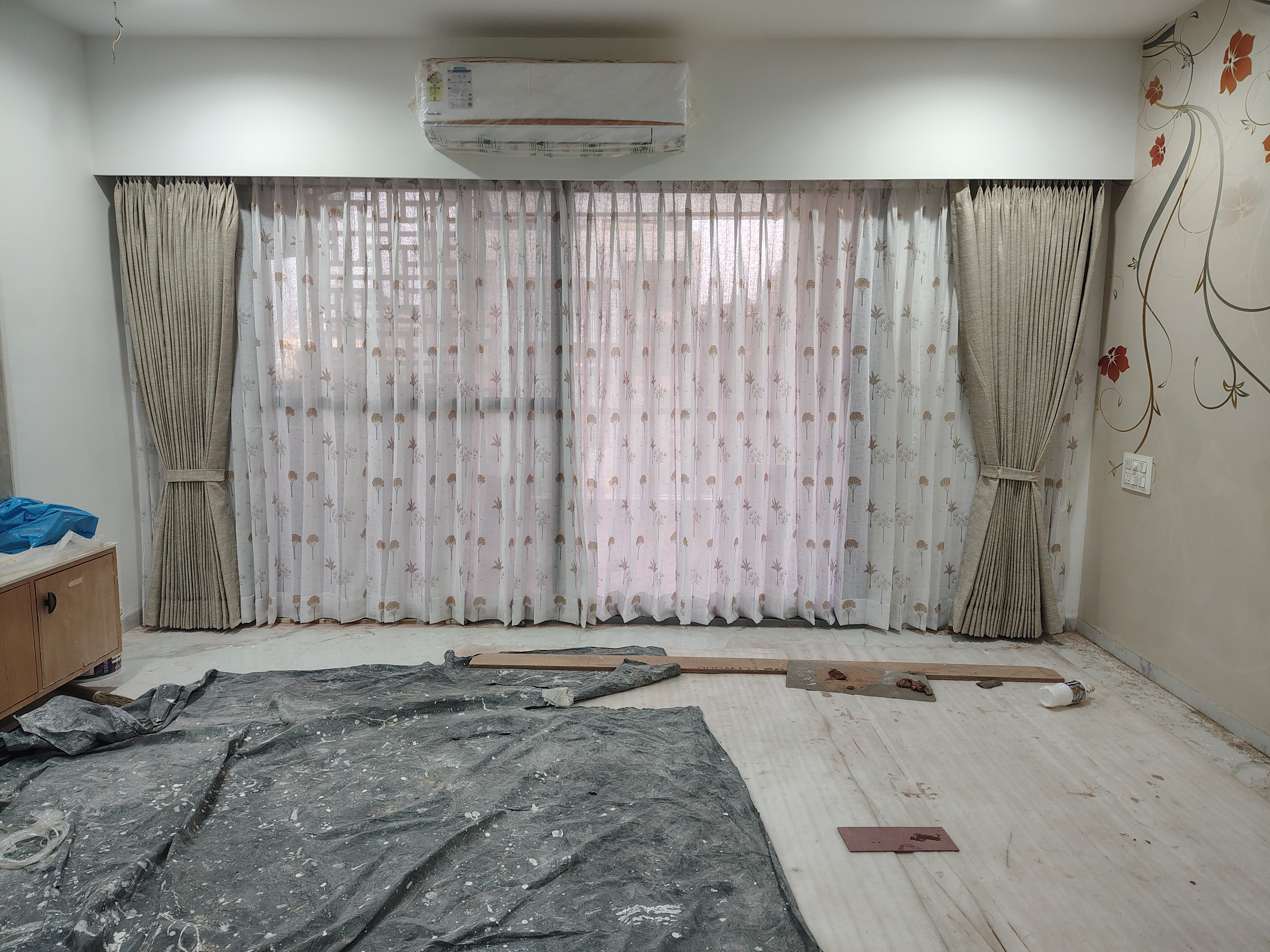 Curtain Designing Installation