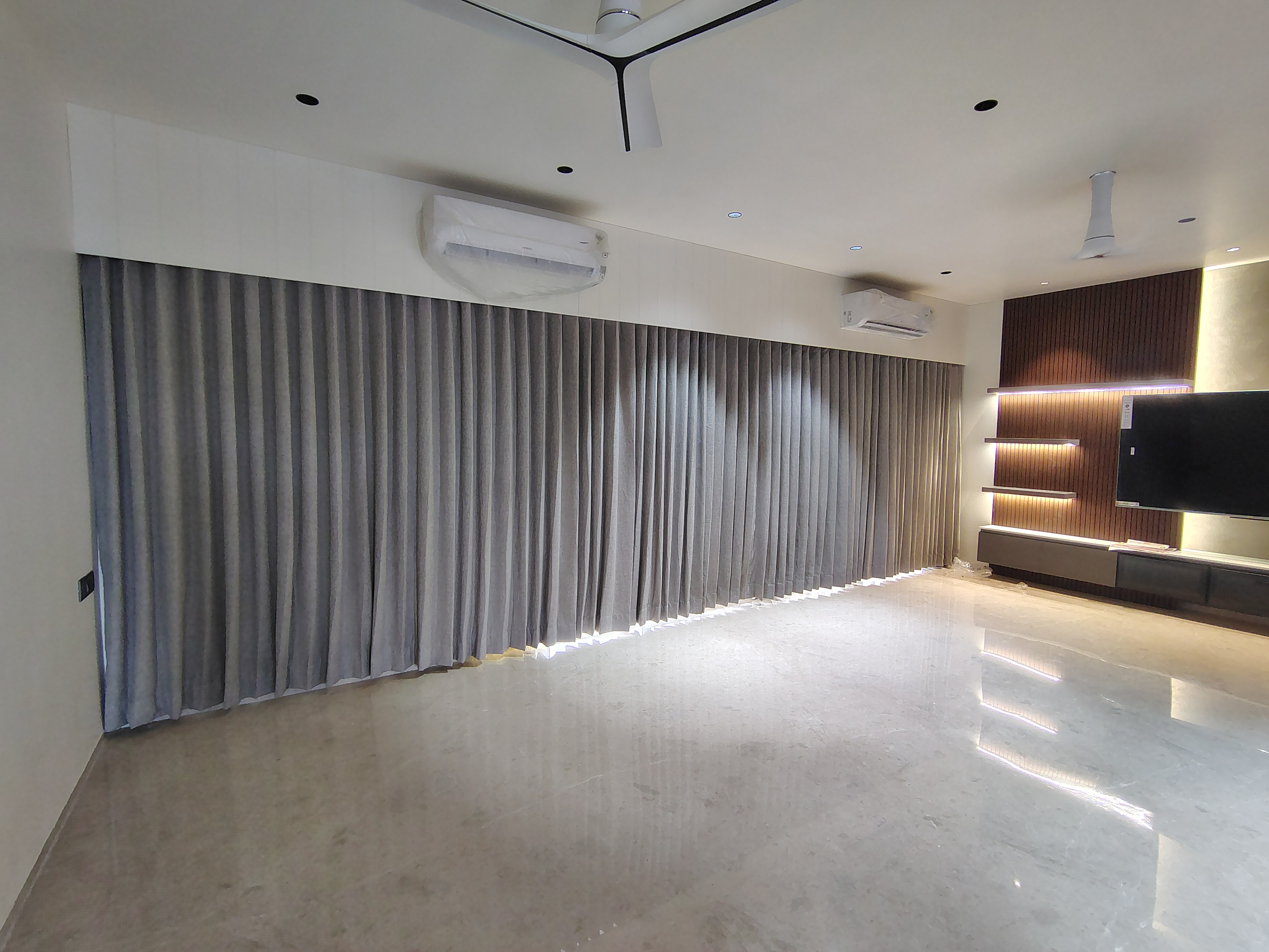 Curtain Designing Installation