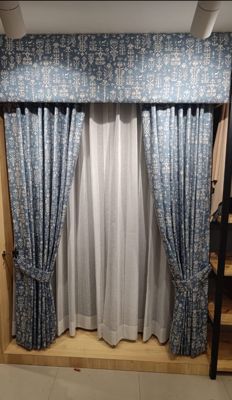 Curtain Designing Installation